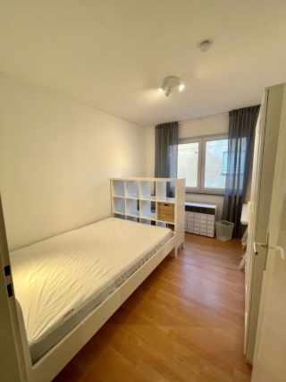 Anzeigenbild: 3er Wg sucht neuen Mitbewohner
