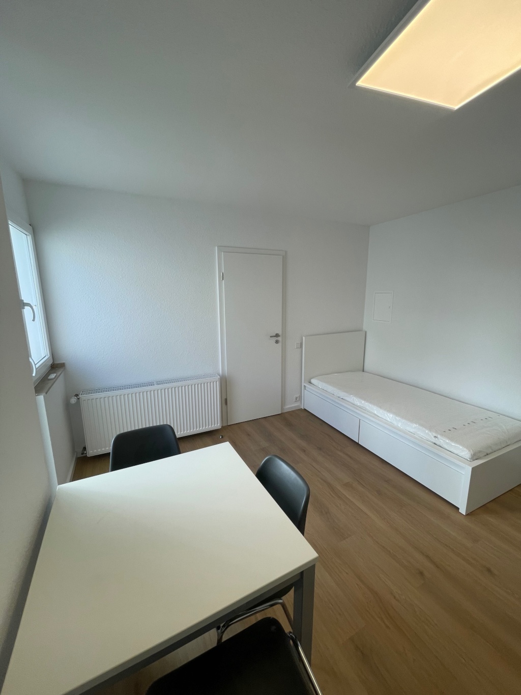 Sanierte Wohnung mit gehobener Innenausstattung in zentraler und ruhiger Lage