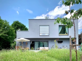 Anzeigenbild: Stadtnah mit Garten und Katzen leben