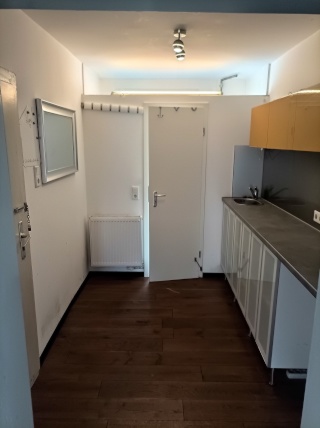 Anzeigenbild: Kleines Apartment 1,5  Zi, Küche, Bad,  Nähe Hochstift