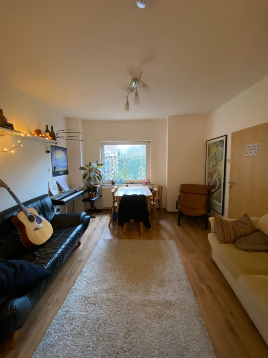 WG-Zimmer Hafen Nieberdingstraße 10a - Wohnzimmer