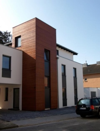 Anzeigenbild: 2-Zimmer Single-Wohnung mit Balkon und Einbauküche in der Oberstadt