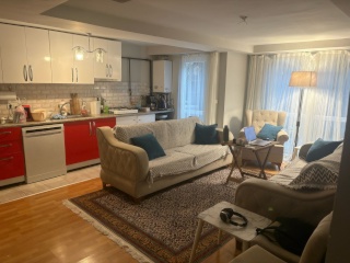 Imagen del anuncio: Untermiete meine Wohnung 2 Minuten zu Fuß vom Bosporus für 2 Monate
