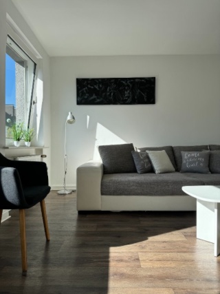 Ad image: Komplett möblierte, sonnige Wohnung mit 2 Schlafzimmern mit Balkon und EBK direkt im Zentrum Hagens