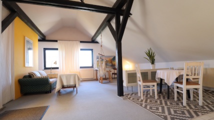 Anzeigenbild: Wohnen im Haus für Musik und Kunst im Grünen