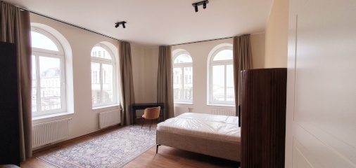 Anzeigenbild: Gemütliches, zentrales WG-Zimmer, modern & voll ausgestattet.