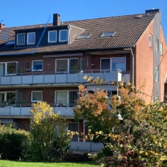 Anzeigenbild: 3 Zi DG Wohnung für 2 er WG geeignet