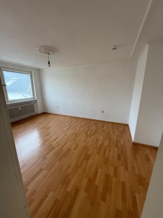 Anzeigenbild: N180-2 - Schönes WG Zimmer in zentraler Lage