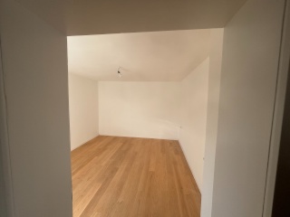 Gut angebundenes WG-Haus ohne Stadtlärm