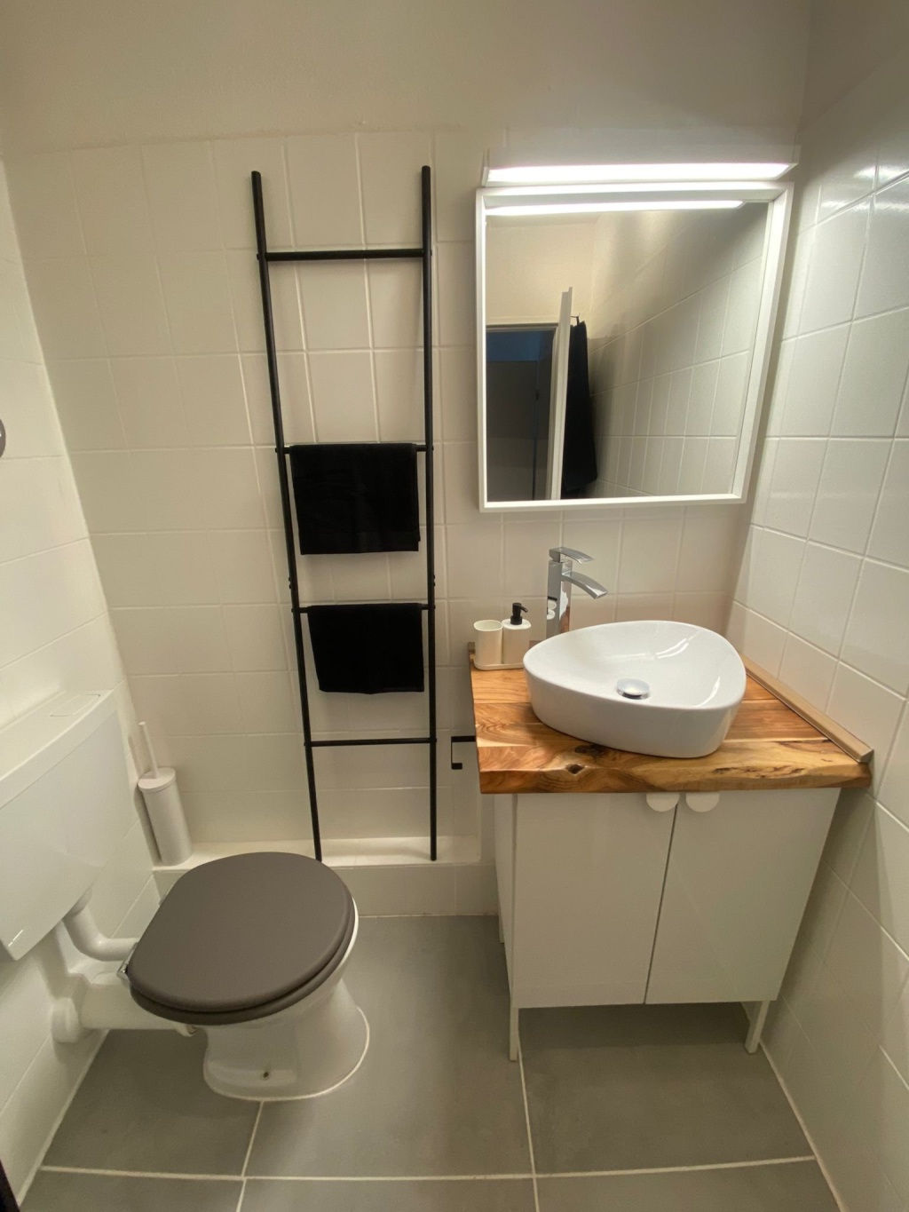 Design Apartment, renovierte 1 Zimmerwohnung - eingerichtet zum wohlfühlen – 40231 Düsseldorf Eller – Vorschaubild 3