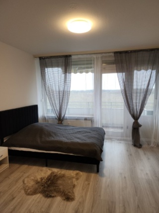 Anzeigenbild: Möbliertes  Zimmer (15qm) in 3er WG (79qm) in Ratingen West