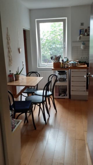 Anzeigenbild: 23 qm im DG eines schönen WG- Hauses. S-Bahn-Nähe, zur PH 2 min.