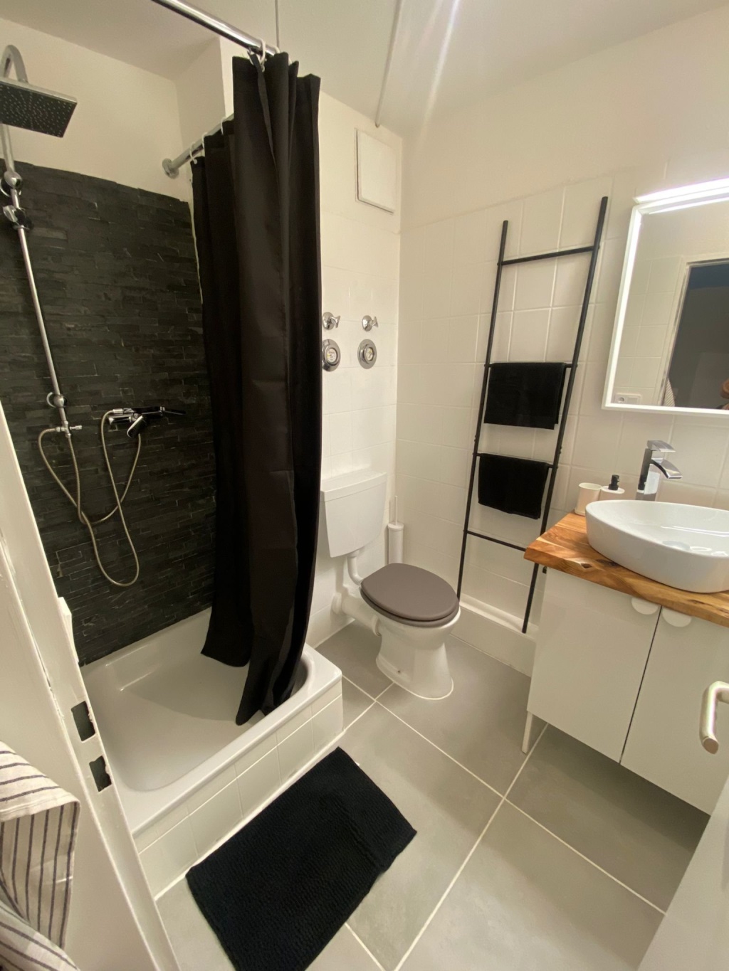Design Apartment, renovierte 1 Zimmerwohnung - eingerichtet zum wohlfühlen – 40231 Düsseldorf Eller – Vorschaubild 4