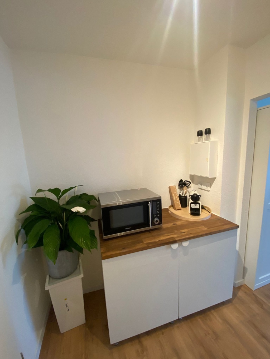 Design Apartment, renovierte 1 Zimmerwohnung - eingerichtet zum wohlfühlen – 40231 Düsseldorf Eller – Vorschaubild 6
