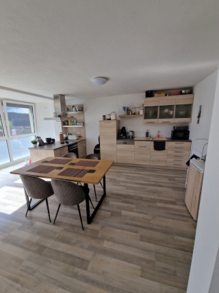 Anzeigenbild: Helles, lichtdurchflutetes Wohnung