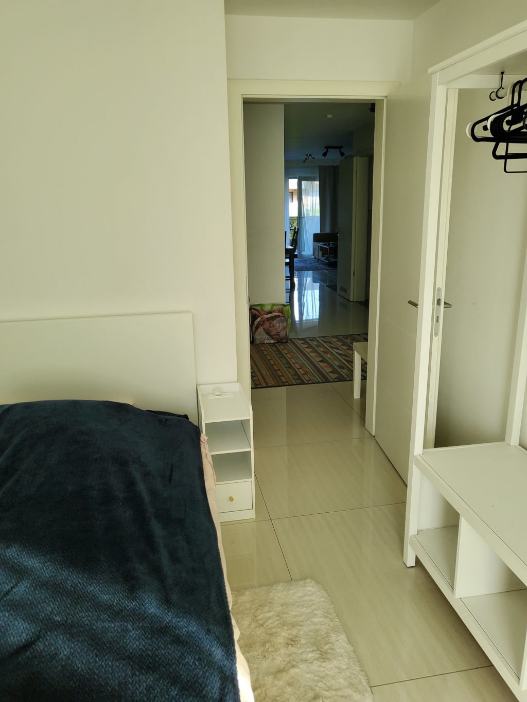 WG-Zimmer Bilk Witzelstraße, xxx - Bett + Nachtisch + Kleiderscrank