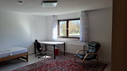 Imagen del anuncio: Amplia habitación luminosa en 2o WG en zona residencial muy tranquila