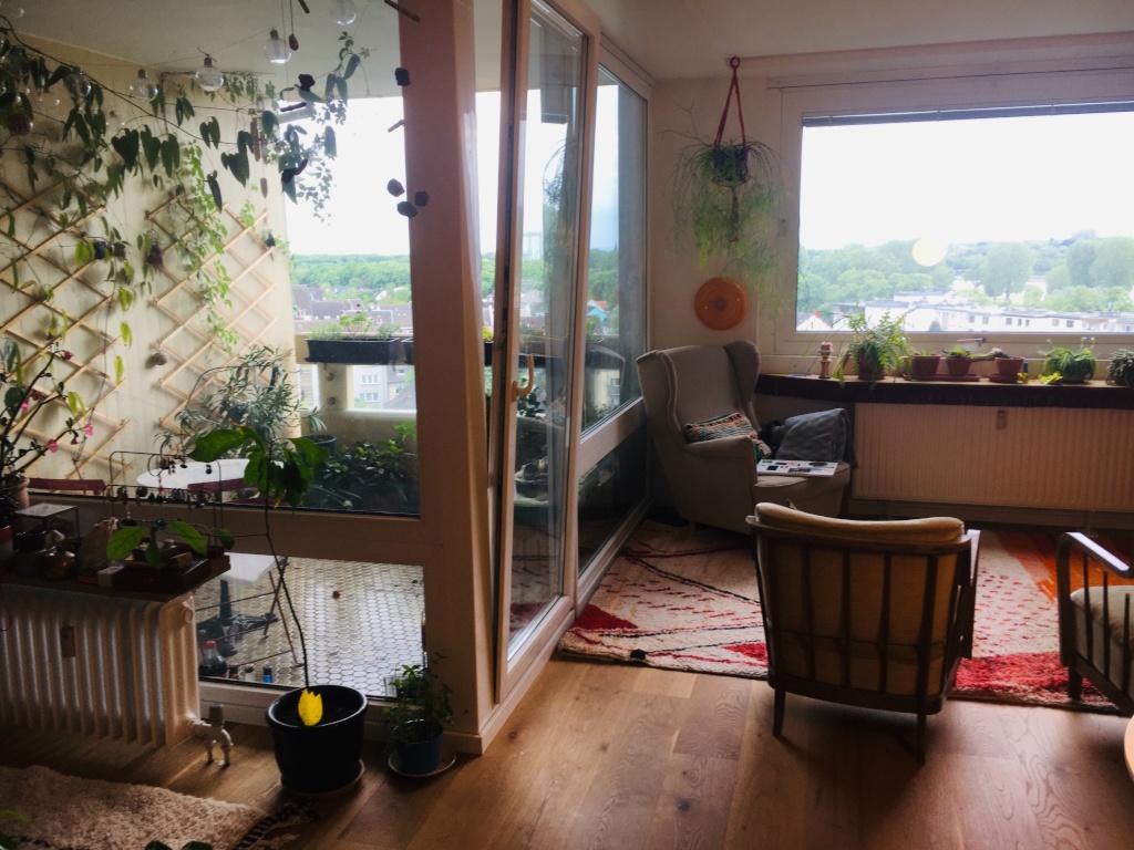 Lichtdurchflutete Ein-Zimmer-Wohnung zu vermieten für 4 Wochen – Kaeulchensweg 36, 51105 Köln Poll – Vorschaubild 2