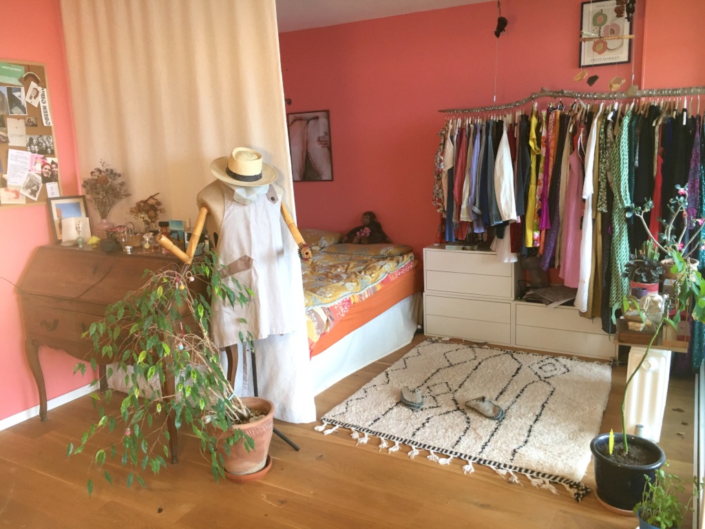 Lichtdurchflutete Ein-Zimmer-Wohnung zu vermieten für 4 Wochen – Kaeulchensweg 36, 51105 Köln Poll – Vorschaubild 3