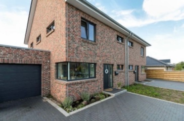 Anzeigenbild: Frauen - WG in einer Doppelhaushälfte mit Garten (23-29J)