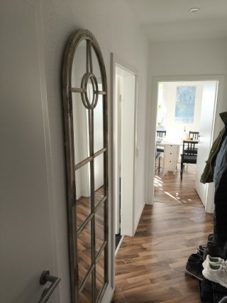 Anzeigenbild: Freies Zimmer in entspannter 2er WG mit Gartenblick & guter Anbindung