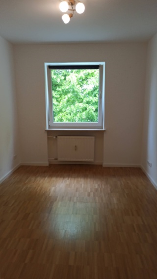 Imagen del anuncio: 2 habitaciones en alquiler - tranquilo, bien comunicado, para profesionales, referendos o estudiantes, desde 01.06.2025