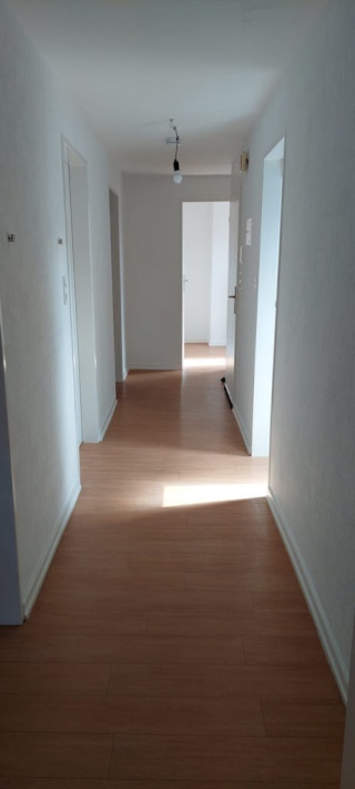 Ad image: Freshly renovated 70m2 apartment, 2nd WG near Frankfurt