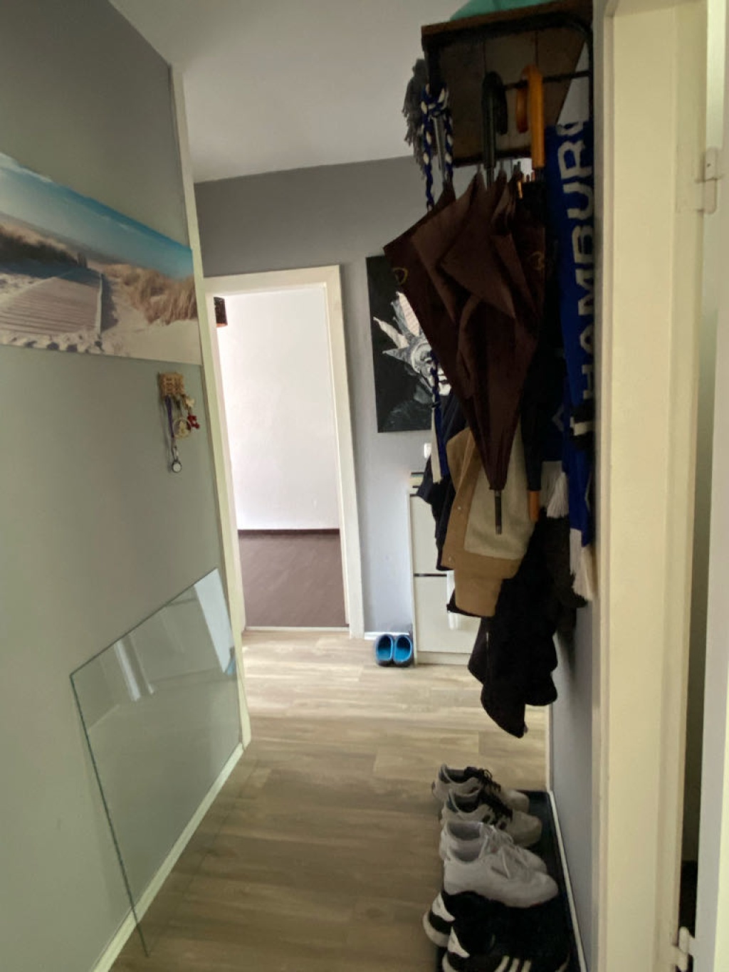 Flat Barmbek-Nord Lienhardstraße - Flur inkl. Garderobe