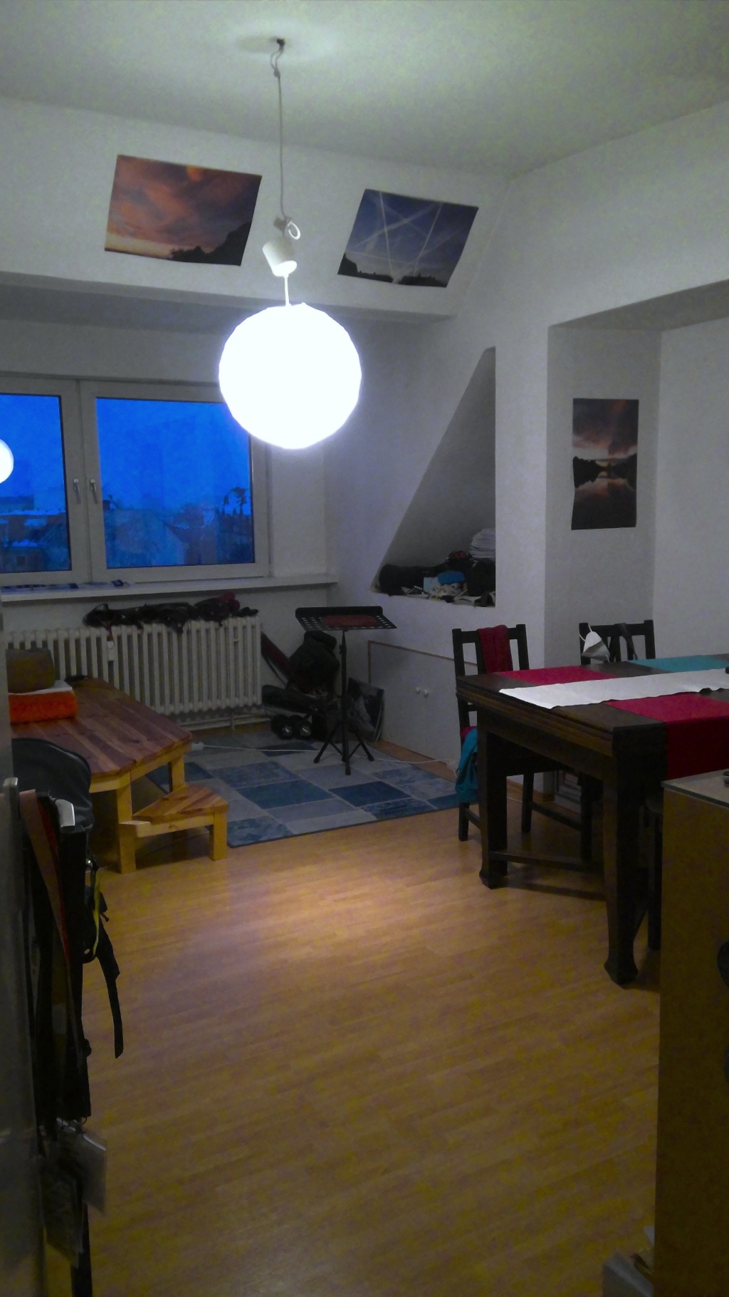 Flat Steglitz Stirnerstraße - Wohnzimmer mit gutem Blick frei nach Süden