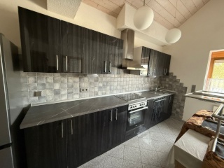 Anzeigenbild: Wg zimmer zu vermieten  auch für Firmen geeignet ,am 18.05,202 14uhr biss 17 uhr offene Besichtigung  kurz ein mail an mich  Seestr.19,75015 Bretten