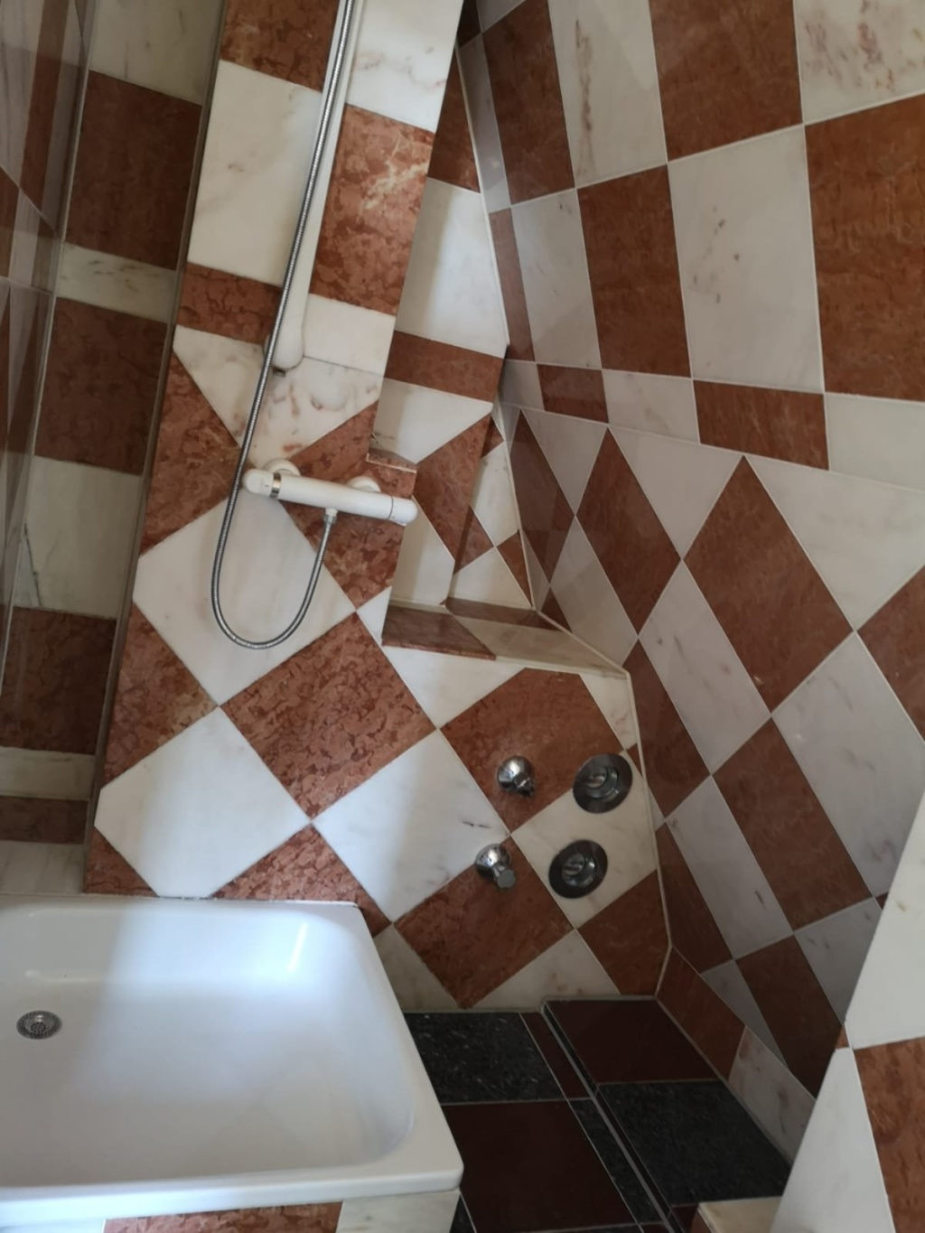 Fully Furnished 2-Room Apartment in Wiesbaden City – 1 September 2026 to 28 February 2027 (All-Inclusive) – Bierstadter str. 3, 65189 Wiesbaden Wiesbaden – Vorschaubild 5