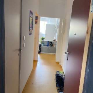 Anzeigenbild: Untermieter*in im Studiwohnheim gesucht (eventuell Verlängerung möglich)