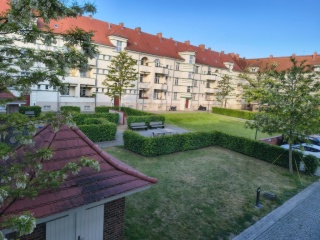 Anzeigenbild: Komplett möblierte 2-Zimmer-Wohnung (58 m²) mit Balkon – 1 Min. zu Lidl & Tram 2