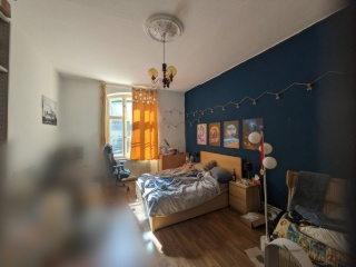 Ad image: Large WG room in old building