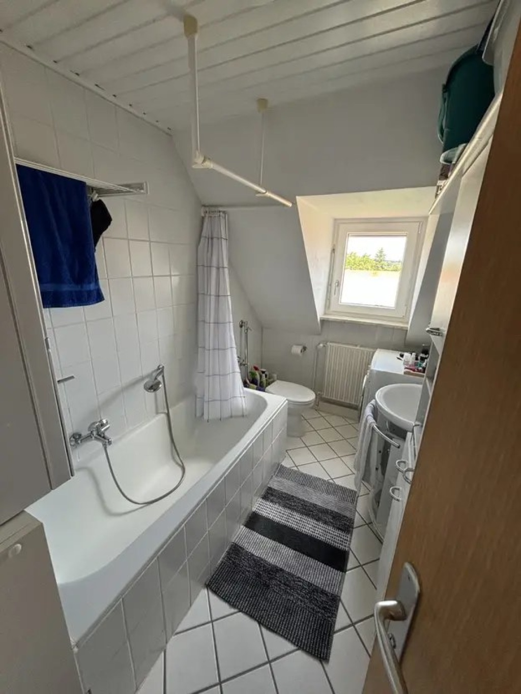 WG-Zimmer Kumpfmühl-Ziegetsdorf Oberländerstraße 6 - Bad