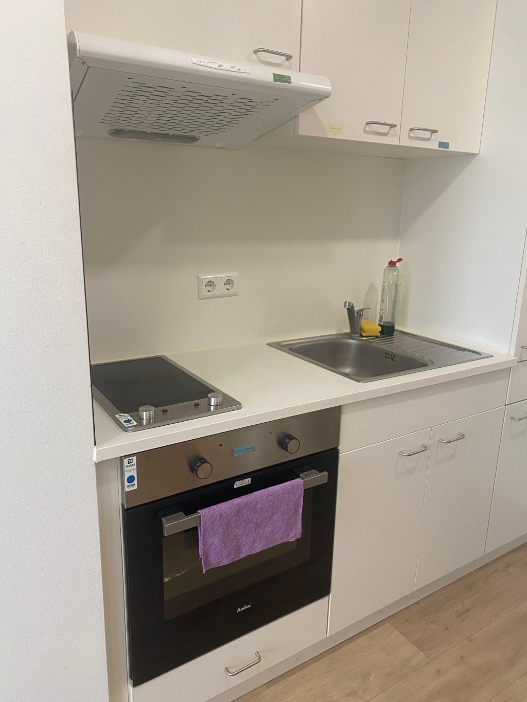 All inclusive Ein-Zimmer-Wohnung mit großem Balkon, Fitnessra – Room, 74072 Heilbronn Heilbronn – Vorschaubild 4