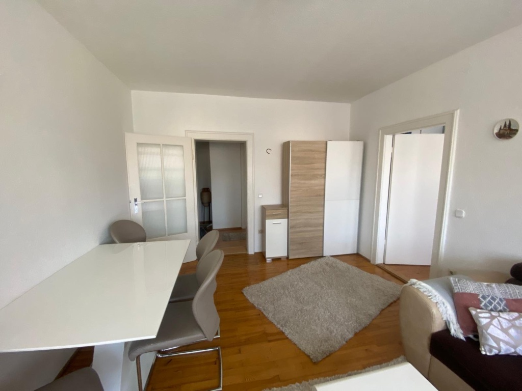 Flat Lorenz Jakobsplatz 6 - Wohnzimmer
