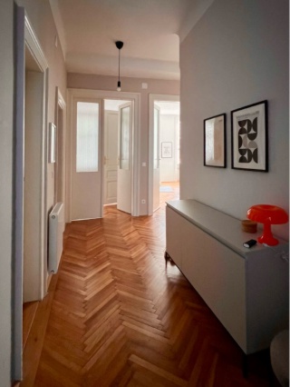 Imagen del anuncio: **ganze Wohnung in wunderschöner Altbauwohnung