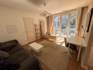 Wunderschöne Wohnung mit Balkon zur Zwischenmiete im Prenzlberg/Fhain — photo 1