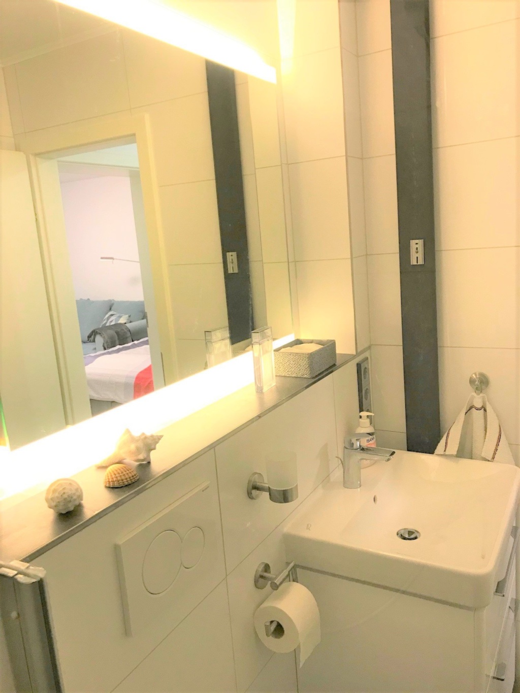 Modernes 1-Zimmer-Apartment mit Balkon und Gartenmitbenutzung in ruhiger Wohngegend in Stuttgart-Nord – All-In – Lenzhalde, 70192 Stuttgart Nord – Vorschaubild 12