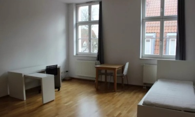 Anzeigenbild: Vollmöbliertes Zimmer (20 m²) in 2er-WG mit eigenem Bad & Küche