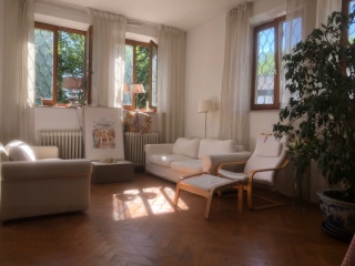 Ad image: Soon by the lake? -WG rooms DIREKT at S-Bahn station
