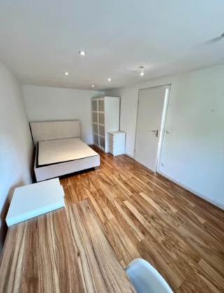 Anzeigenbild: Ab sofort frei: Schönes Zimmer in 2er-WG!