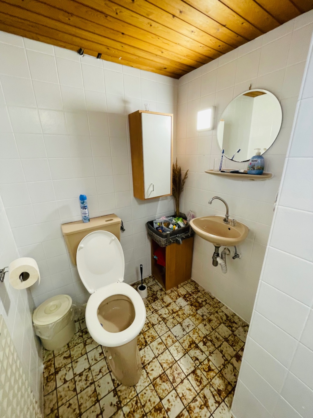 Souterrain Zimmer mit separater Küche und Badezimmer – Mustermann str 1, 51143 Köln Porz – Vorschaubild 6