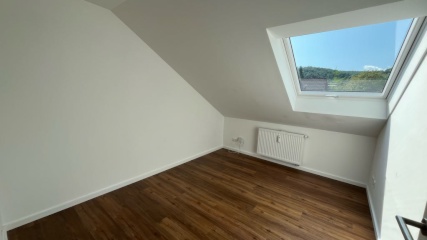 Anzeigenbild: WG-Zimmer in neu sanierter Wohnung frei