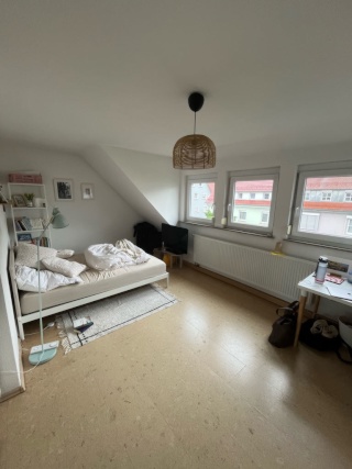 Ad image: Beautiful WG room in the center of Balingens