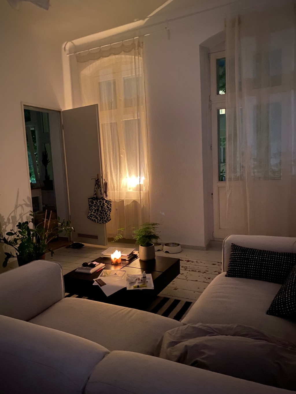 1-Room-Appartment 04.09.-08.09. available – Elsenstraße 00, 12059 Berlin Treptow – Vorschaubild 2
