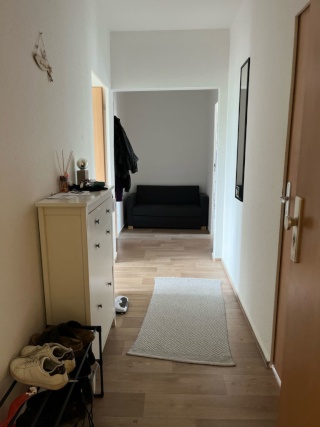 Anzeigenbild: 2er WG suchen ein*e neue*n WG-Mitbewohner*in