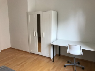 Anzeigenbild: Möbliertes Zimmer mit schöner Wohnküche - nahe Zentrum Bad Cannstatt