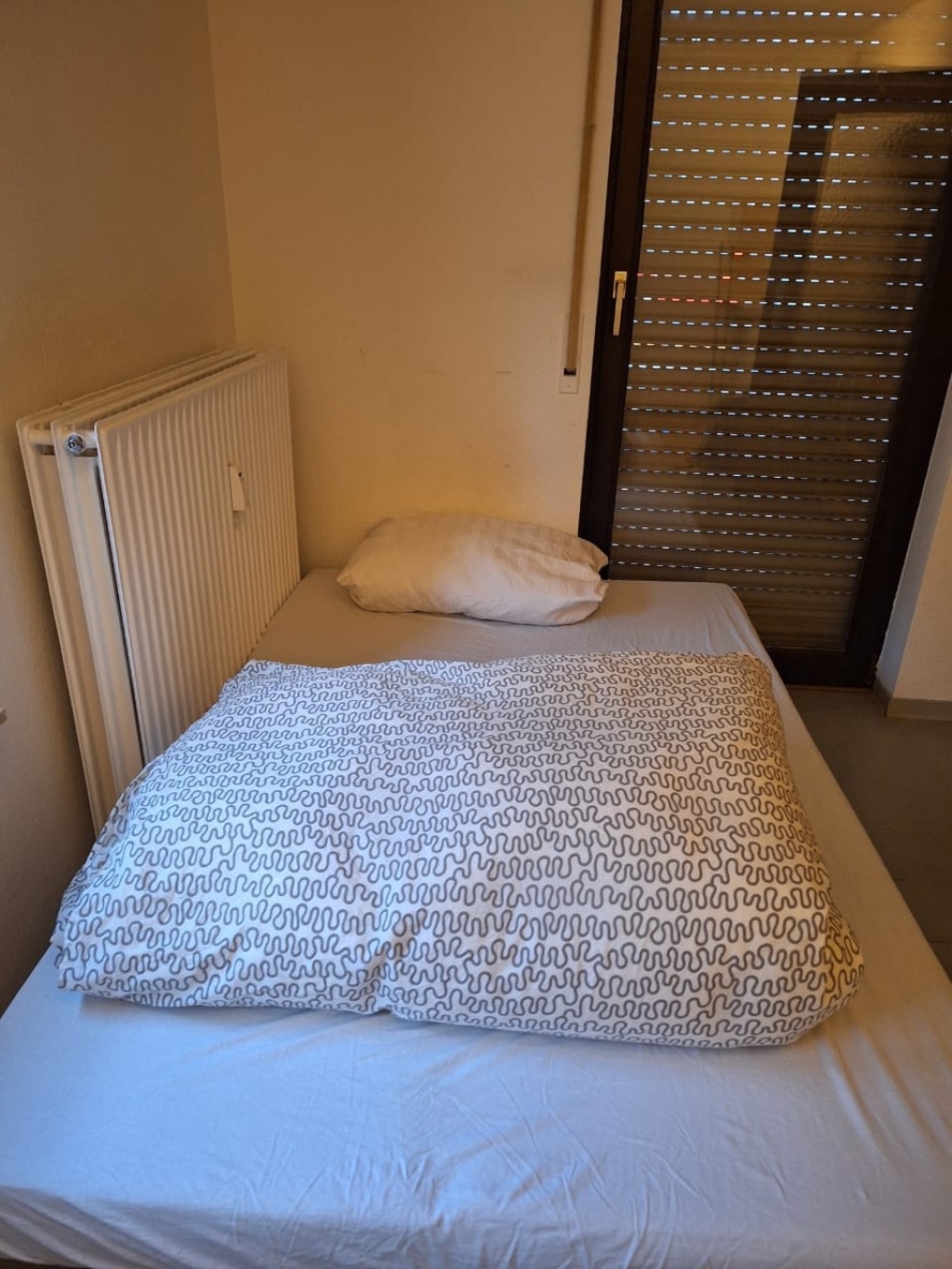 R6 Vermietung an Studenten zu Ausbildungs- und Praktikumszwecken – 68161 Mannheim Quadrate – Vorschaubild 2